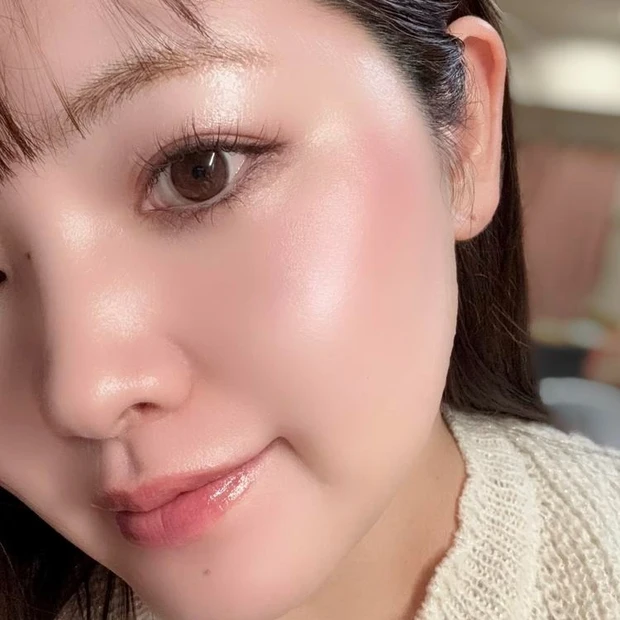 レイヤード フルリ チーク RO-3 ローズモーヴ ブルベのスウォッチ 口コミ