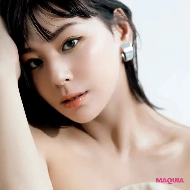 西内まりやさんの美背中＆美デコルテはこうして作られた！