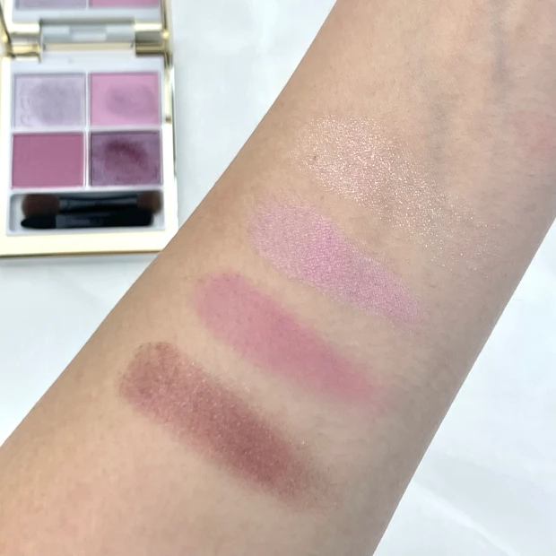 シグニチャーカラーアイズ 149舜華-SHUNKA ［限定色］手元スウォッチ