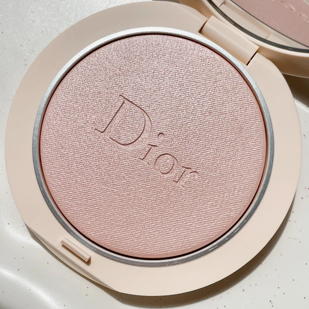 ディオールスキン フォーエヴァー クチュール ルミナイザー