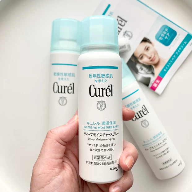外出先でもシュッとひと吹き！Curél［キュレル］ディープモイスチャースプレーひとつで全身保湿ケアが完了！
_6