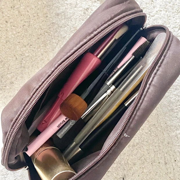 大公開！美容インフルエンサーのリアルな【コスメ収納】。無印良品・100均・IKEAのグッズを駆使して、化粧品をまとめるコツ。_4_1