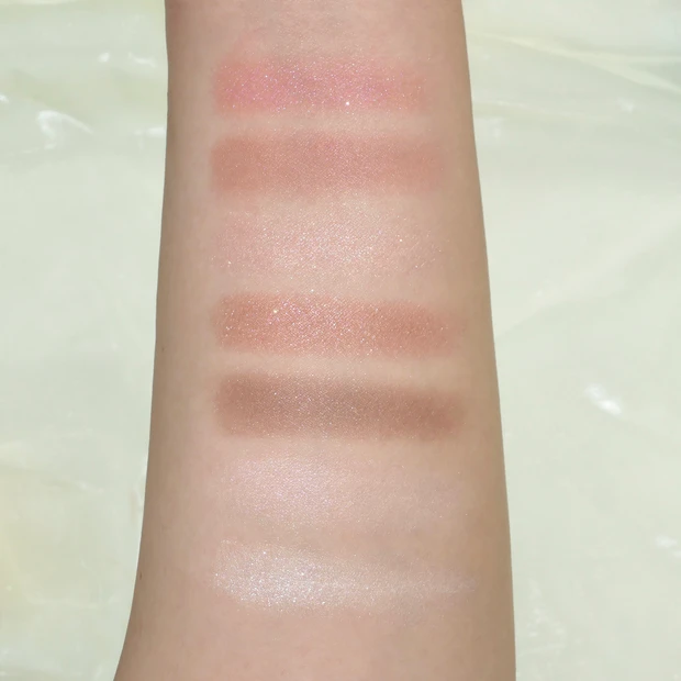 ジルスチュアート クリスマスコフレ 2025 ブルームクチュール アイズ リボンファッションショー