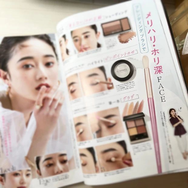 SIXPLUS×マミ様ブラシ2本が付録に!【MAQUIA8月号】ベストコスメ2022上半期発表!!永野芽郁ちゃん表紙が目印です_6_2