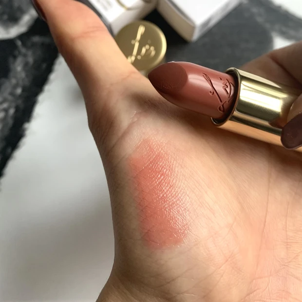 kittenmischief luxuriouslylucentlipcolour リサリップ lisaeldridge リサエルドリッジ 海外コスメ ツヤリップ おすすめ イギリス リップ コスメ