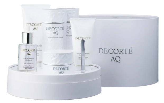 クリスマスコフレ 2025 DECORTÉ  AQ ブライト ラディアンス コフレ Ⅱ