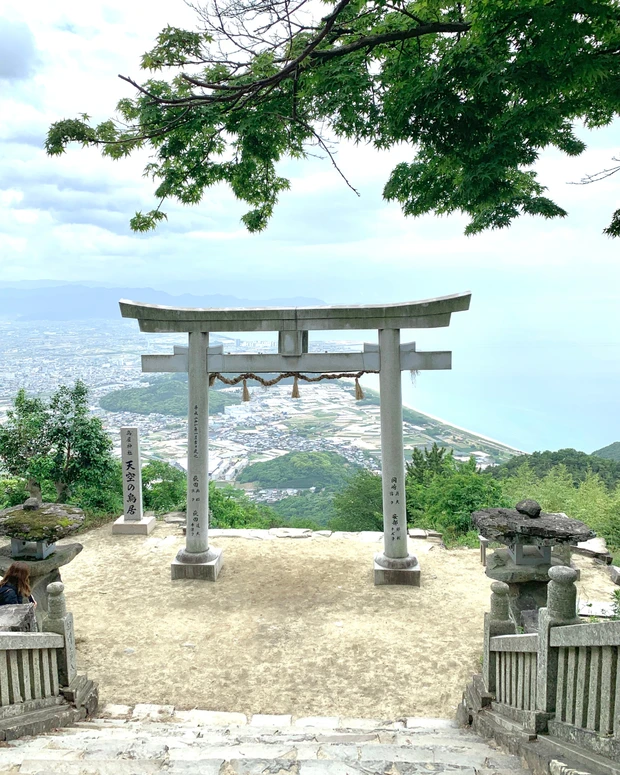 【自己紹介】マキアビューティーズのむっちです！ 田舎町が生んだ成分モンスター｜成分を紐解いたスキンケアを発信していきます_1_2