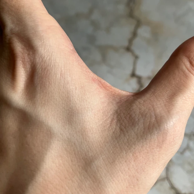 【ディオール】目元&ほうれい線にも！まるで塗る美容医療と言われる、「ヒアルロン酸補充」美容液【カプチュールトータル ヒアルショット】_5