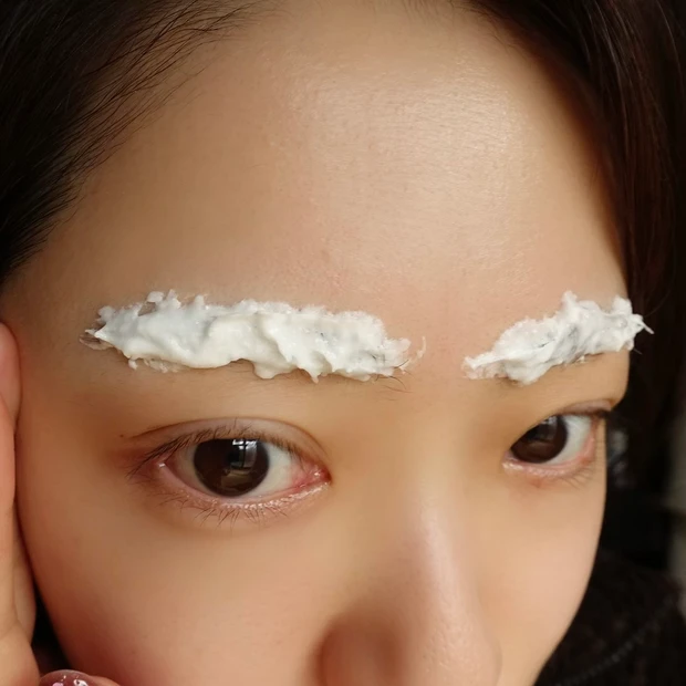 ENTROPY（エントロピー）ブリーチブロウ6回分 1分で簡単にセルフ眉脱色ができるキットの使い方