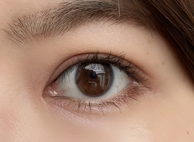 人気アイシャドウを比較！ キャンメイク「シルキースフレアイズ」と、 エクセエル「スキニーリッチシャドウ」_4