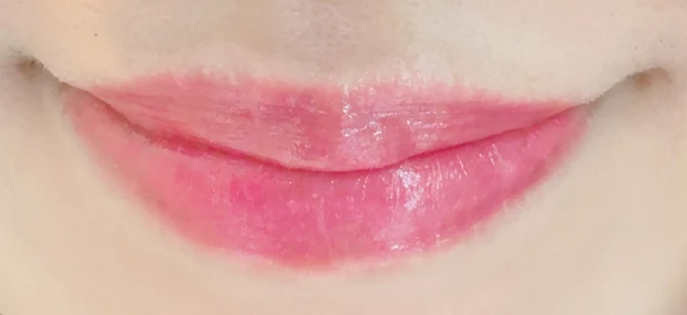 イヴ・サンローラン ボーテ YSL ラブシャイン リップスティック 163のスウォッチ①