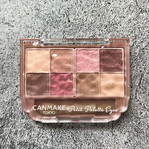 キャンメイク プティパレットアイズ（マットタイプ ） M02
