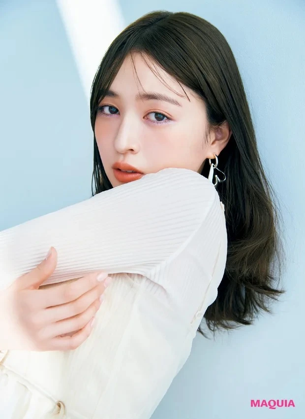 シャネルの春新色パレットで春メイク　ミニマム塗りですっきり美人アイ