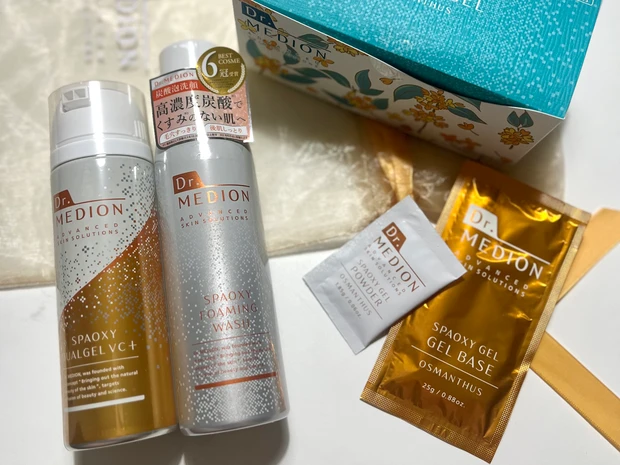 ドクターズコスメ好きが選ぶ実力派2ブランドのクリスマスコフレがお得すぎる！_1_2