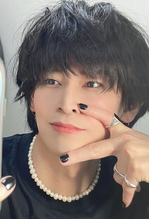 【MYベストコスメ】メンズのネイルブーム！！ズボラでも社会人でもできるネイルのオススメ4選_6_3