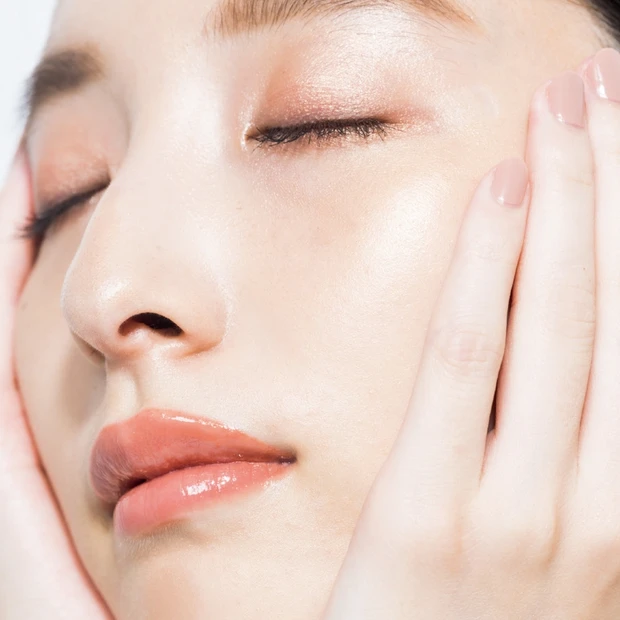 ハンドスキンケアで美肌へ導く！ 詰まりを流す「圧迫プレス」って？