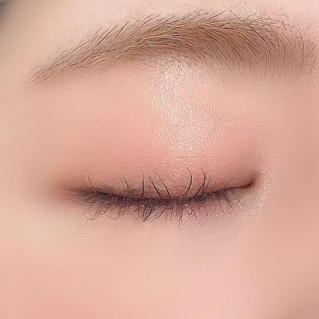 田中みな実風メイク 2022年MAQUIA4月号表紙メイク アイメイク