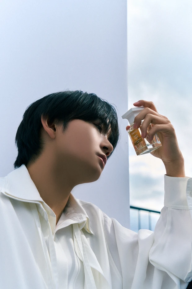 STARGLOW　スターグロウ　TAIKI　タイキ　トムフォード　ホワイトスエード