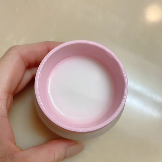 【ASTALIFTから高保湿のオールインワンジェル誕生！】この１アイテムで４つの役割が♡時短なのにお肌のうるおいはずっと続くスペシャルなアイテム♡_2