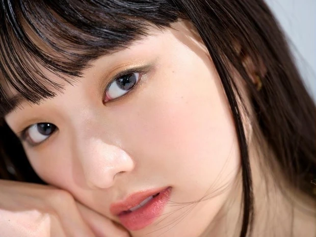 【2位】【一重メイクのやり方】トレンドのカーキシャドウを使うなら? ベージュシャドウの合わせ技でメリハリEYE