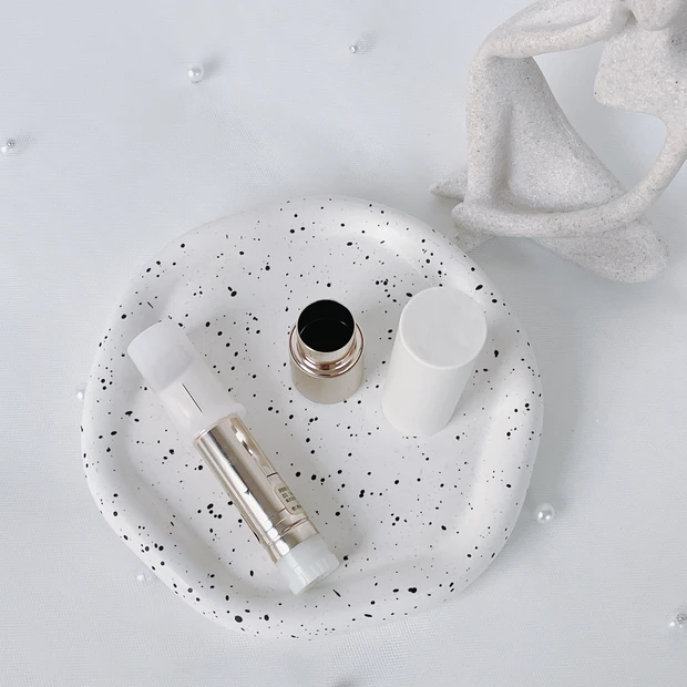 アールエムケー 落ちないリップ どこで買える?