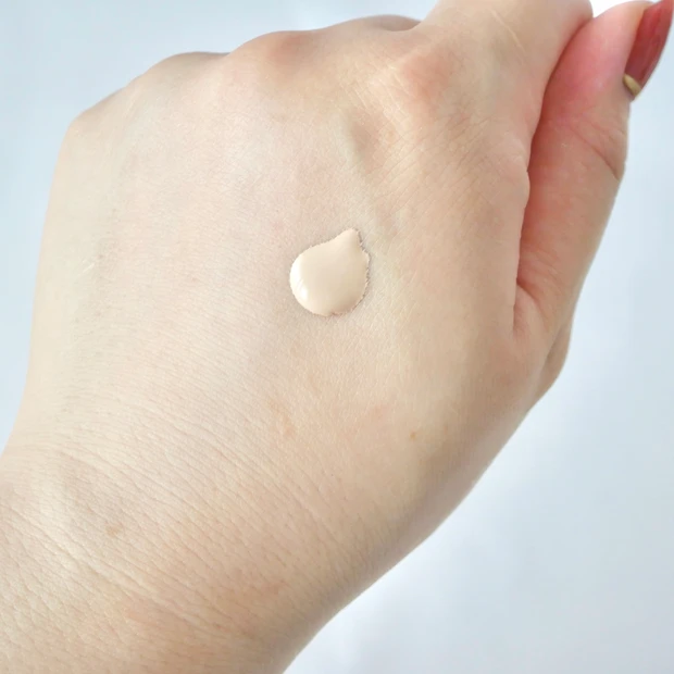 INOUI インウイ リキッドファンデーション 00