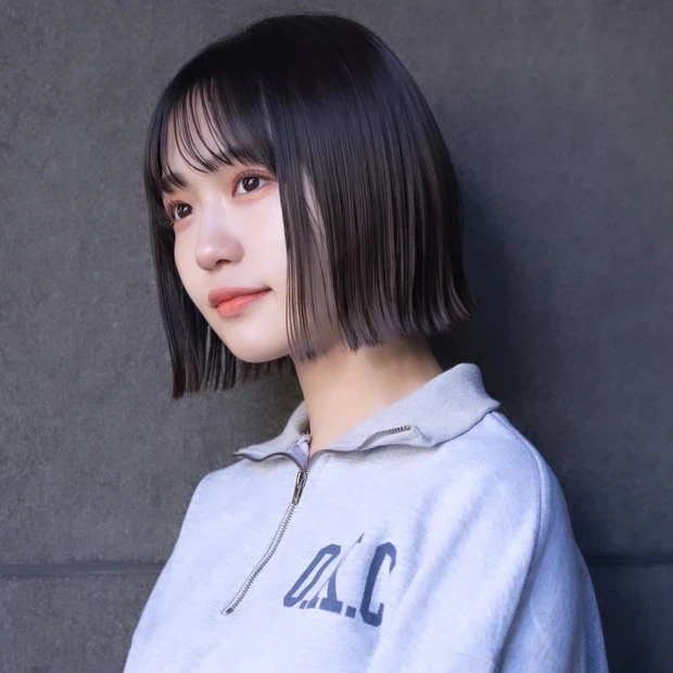 春におすすめの髪型 トレンドヘアスタイル 前髪あり ストレートミニボブ