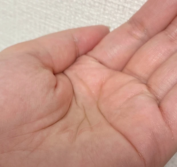 【MAQUIAインフルエンサーのオッス!推しコス】大好きなあの香水に似た香り。プロミルオイル_2