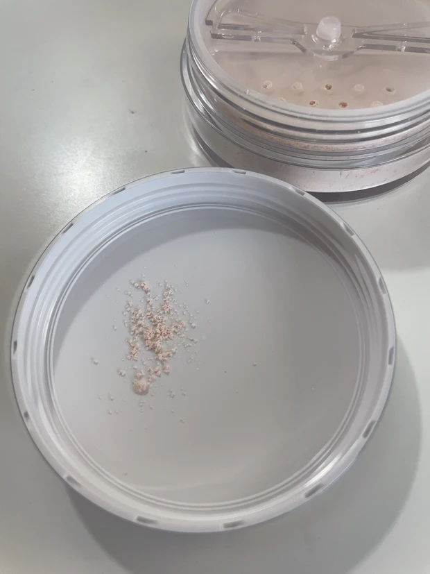 【クリスマスコフレ2025】エトヴォスのホリデーコフレをレビュー｜フルメイクできるお得セット_5_1