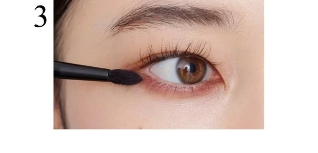 スナイデル ビューティ「アイデザイナー」奥二重さんはこう使う! HOW TO 3