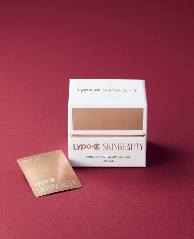 最新 小嶋陽菜さん愛用のスキンケア Lypo-C SKINBEAUTY PURE VC ファースト グロウエッセンス