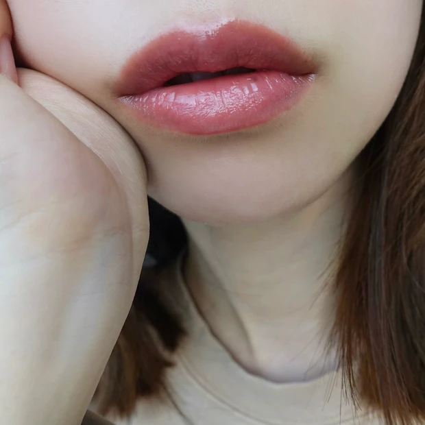 Fujiko ノールックリップ キュンなリップ フジコ 全色レビュー プチプラリップ プチプラコスメグランプリ2024 マキア 01 キュンなローズ