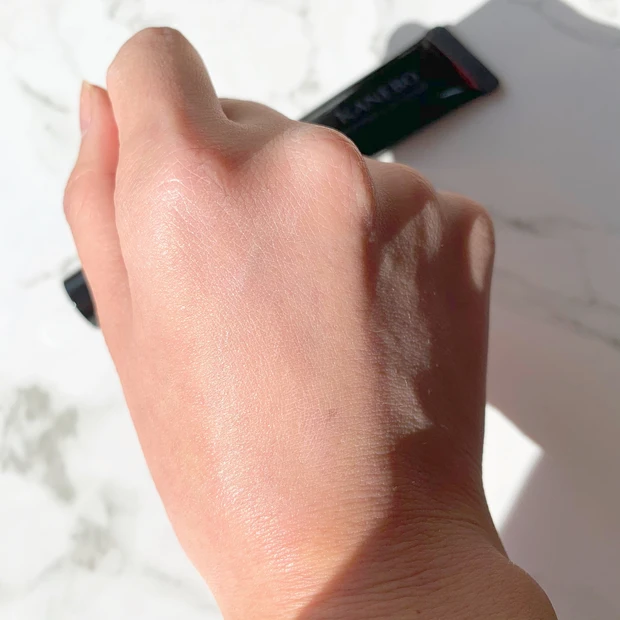 “肌になりきる”パウダーファンデーション！？KANEBOの新ベースメイク_5_3