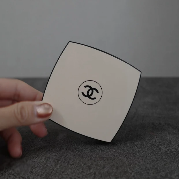 イエベ秋さん必見✨CHANEL新作パレット【レ ベージュ パレット ルガール ゴールデン】をレビュー！_5