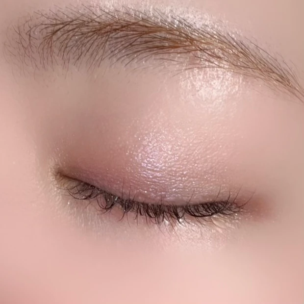 ADDICTION（アディクション）　ザ シングル アイシャドウ スパークル　004SP Moonlit River ブルベ 単色アイシャドウ