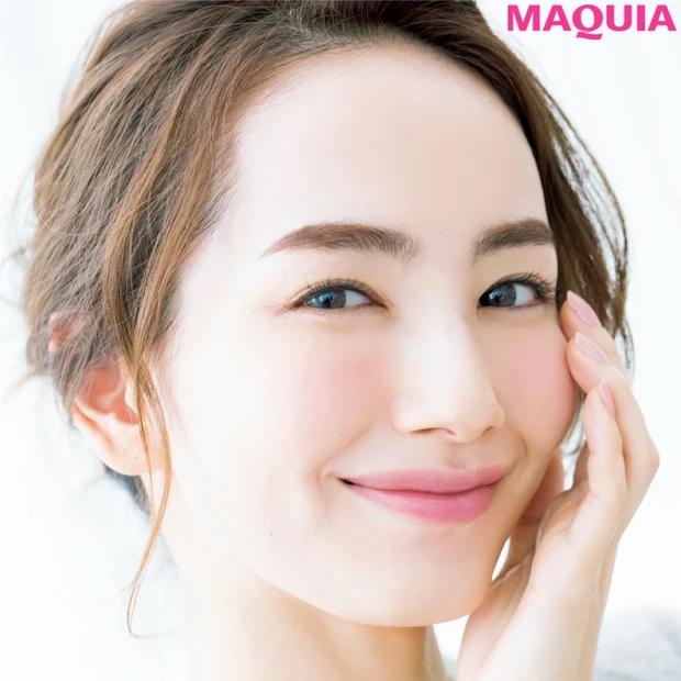 肩コリ・不眠・頭痛がつらい人におすすめ！ 目を温めるだけでさまざまな不調…