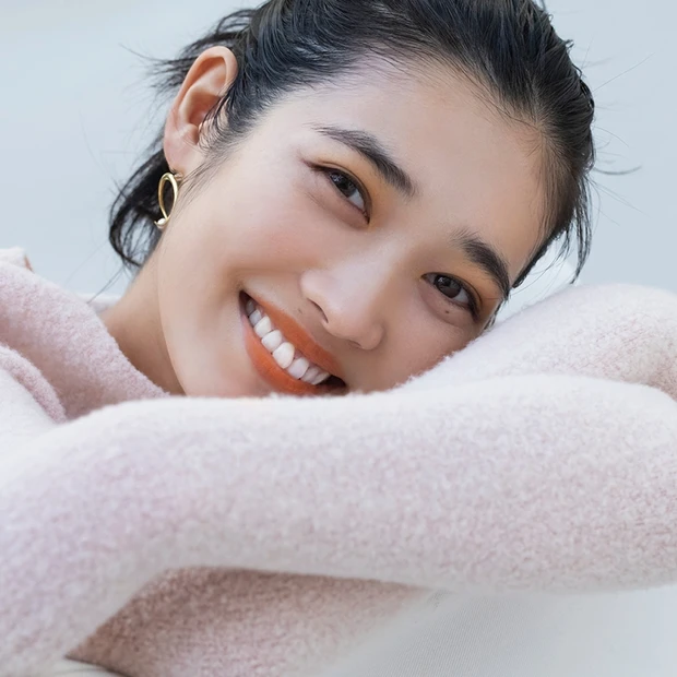 最新コスメでドラマティックに彩る 春のイガリメイク_3_2