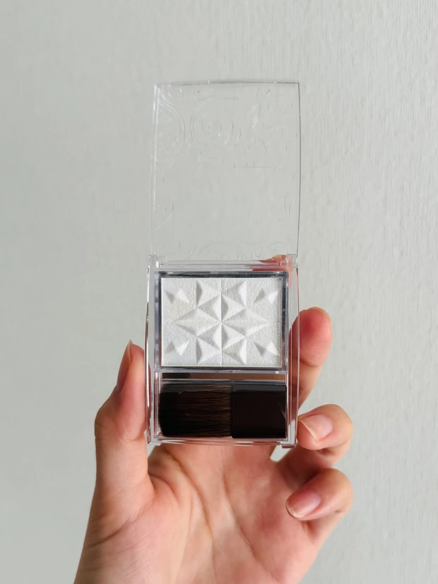 セザンヌのパールグロウハイライト SP3スノーファンタジー