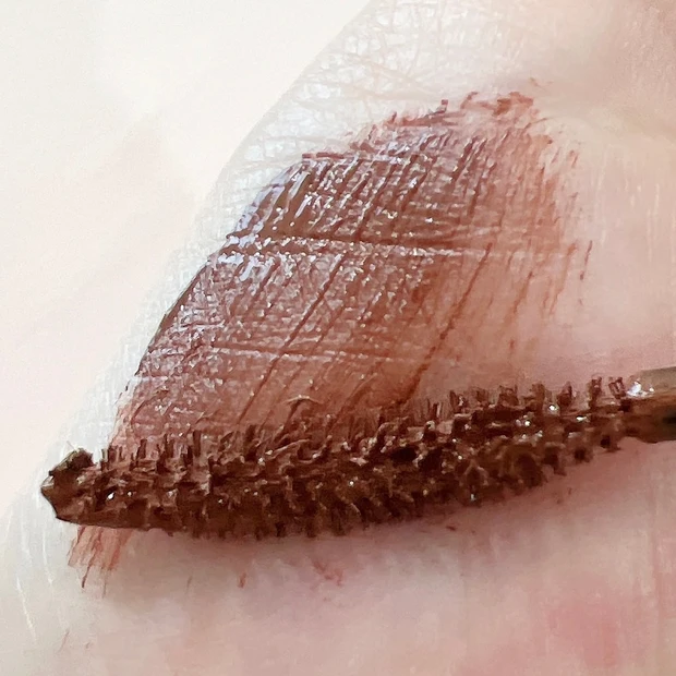 【MAQUIAインフルエンサーのオッス！推しコス】絶賛毎日愛用中！大人気D-UPのカラーマスカラ４色徹底レビュー_4_2