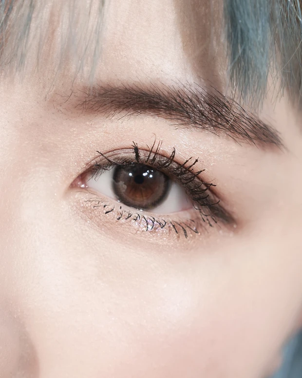 【田中みな実さん風メイク】MAQUIA２月号表紙！表紙メイクのキーワードは「煌めき&血色メイク」。多幸感たっぷりの華やかメイクの秘密は仕込みパープルにあり！_3_2