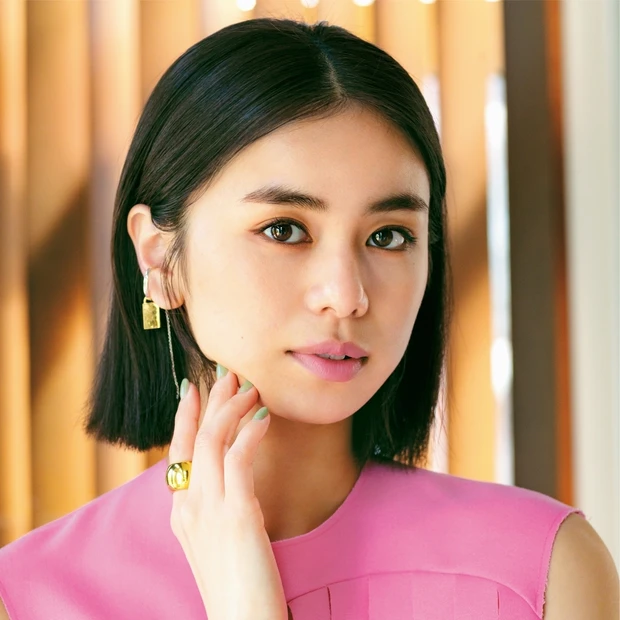 前髪をセンターパートにするなら眉は…？ メイクのベストバランスをレクチャー