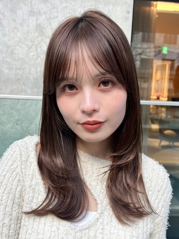 髪型　ロングレイヤー　ロングヘア　小顔見え　前髪あり　韓国ヘア　正面