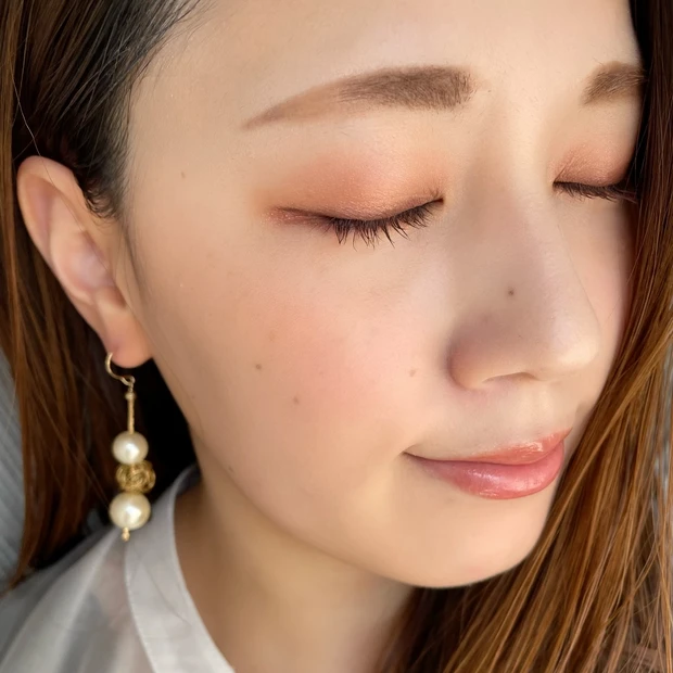 〈春の新作コスメ〉【ルナソル アイカラーレーション 19 マホガニー】話題沸騰の新色を〝今日のメイク〟と共に解説・スウォッチ!_5_1