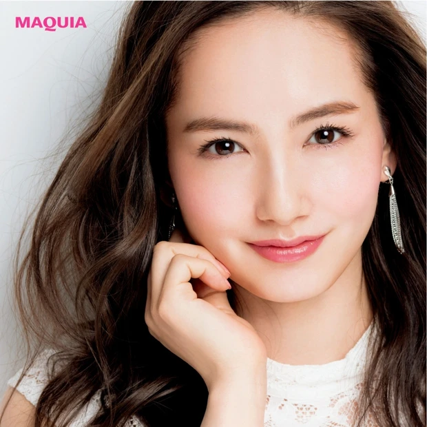 肌の色別・似合うリップをプロがセレクト!【色白肌タイプ】