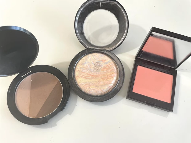 【マキア表紙メイク】MAQUIA8月号の表紙は戸田恵梨香さん💓大人の女性✖️色気を感じるヌーディピンクメイク💖系統の違う顔をメイクで変える！【メイク・ヘア・こだわり解説！】_3