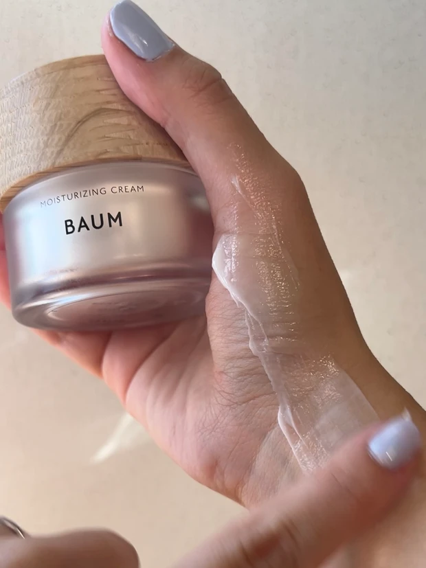 『朝起きたら、肌カサカサ…』SK-IIやキールズなど“ランキング常連”の保湿クリームを６種を塗り比べ調査！_2