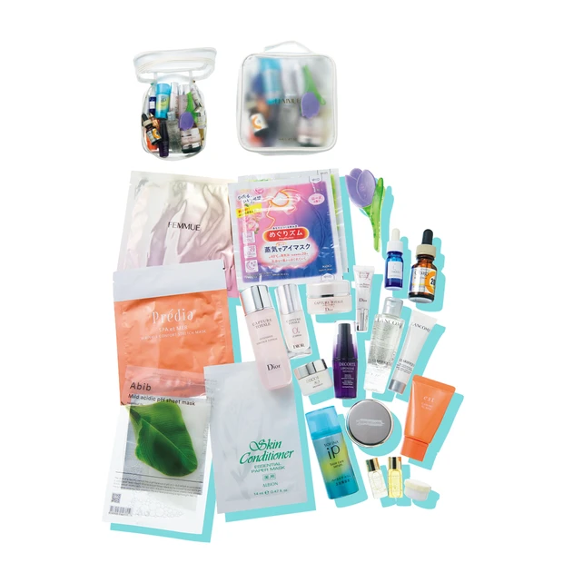  酒井若菜さんの【トラベルポーチの中身】。2泊3日北海道旅は、いつもと変…