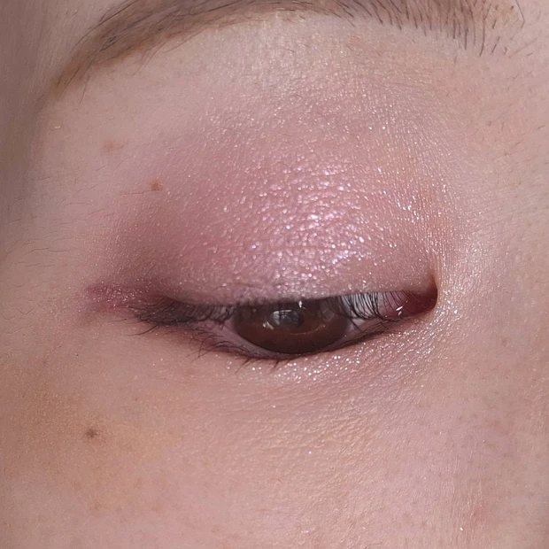 完売続出！？持ち運び多色パレットにラメバージョン登場！キャンメイク プティパレットアイズ（スパークリングタイプ）をレビュー_6_2