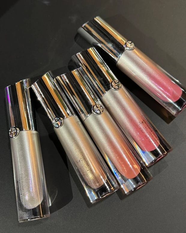 アルマーニ ビューティ プリズマ グラス アイシー プランパー