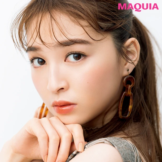 ノーズシャドウより自然！ 離れ目をカバーする求心アイメイク&濃いめ眉尻で…